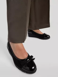 Zwarte Pump Sleehak 11 Zwarte Pump Sleehak -Skechers Winkel 2221326 H10